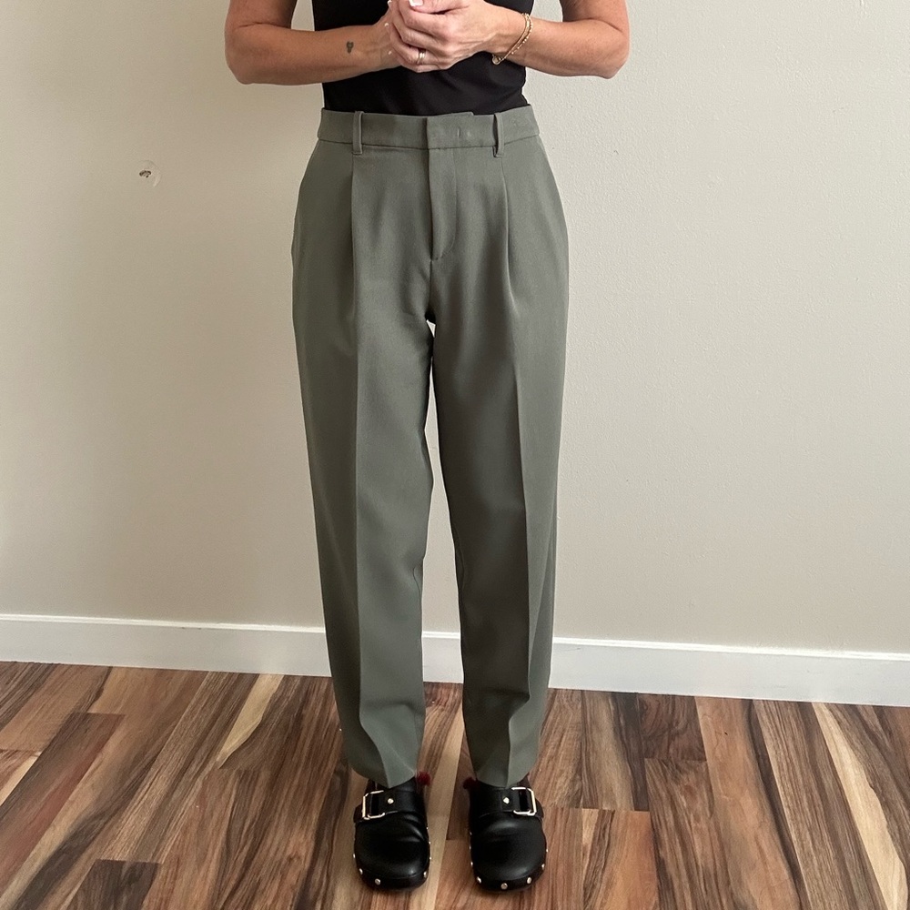 Uniqlo Olive Tailored Straight-Leg Trousers